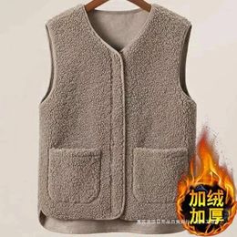 Men's Vests Lamb Fleece Men Solid Coat Vest Autumn Winter Warm V-Neck Fashion Casual Slim Zipper Basic Male Clothes Sleeveless Jackets