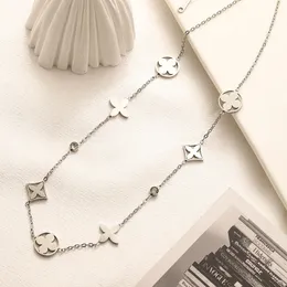 Special wholesale luxury brand Plated Necklace for Women Clover Pendant Necklace, Fashion Jewellery for Party Wedding Three pieces for sale