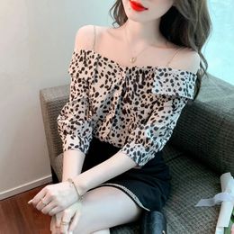 Spring and Summer Shirt Womens Print Chain Off Shoulder Sexy Collar High Level Feel Strap Top Tops C021 240226