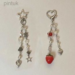 Keychains Lanyards Strawberry heart-shaped key chain drop beaded cute keychain women 2023 ldd240312