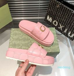 Designer Slipper Men Women Sandals Brand Slides Fashion Slippers Lady Slide Thick Bottom Casual Shoes Sneakers 2024