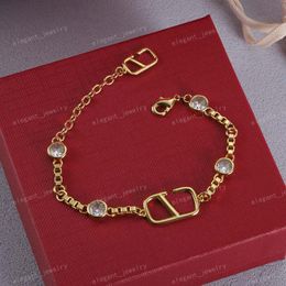 Stilvolles Armband aus 18 Karat Gold, Kristall, Alphabet, Designer-Armband, hochwertig, Damenschmuck, verblasst nicht, kostenloser Versand