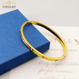 Designer Gold bracelet for women Luxury Jewelrys Carer Original Trendy LOVE Diamond V-gold 18k silver bracelet Open Style Wedding Jewellery for gift with box 6I21