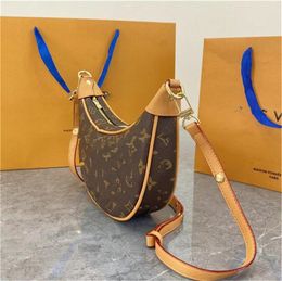 fashion classical Luxury Brand Tote Bag Log Premium Craft Beautiful Purse Diagonal Bag Designer Fashion Premium Leather Shoulder bag Womens purse A02