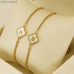 Bangle Stainless Steel Bracelet A-Z Initial Letter Clover Bracelets Mother Of Pearl Flower Pulseras Mujer Gold Color Jewelry for WomenL2403