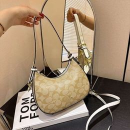 Designer Bags Are 90% Off Cheaper 2024 New Fashion Woven Shoulder Strap Underarm Bag Large Capacity Crcent