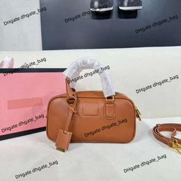 Women's luxury handbag designer bag fashion New Bowling Bag Melad Color Handbag Crossbody Bag Pleated Handheld versatile shoulder messenger bag