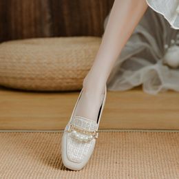 French dress shoes womens loafers Spring and autumn pearl low heels thick heels wear popular