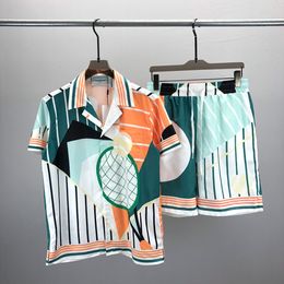23SS Mens Designers Takip Seti Lüks Klasik Moda Hawaii Gömlekleri Trailtsuits Ananas Baskı Şort Gömlek Kısa Kollu Takım #013