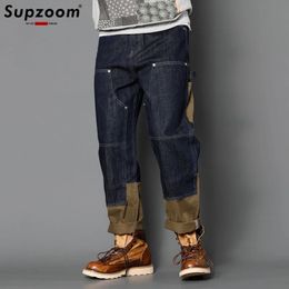 Supzoom Arrival Top Fashion Autumn Zipper Fly Stoashed Casual Patchwork Cargo Denim Pockets Cotton Jeans Men 230226