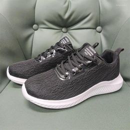 Dress Shoes Breathable Lightweight Sports Women's Casual Sneakers Couple Comfortable Lace-up Running