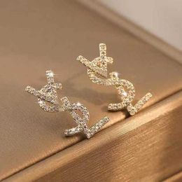 Designer18K Gold Plated Austrian Crystal Letter Stud Earrings for Women European and USA Popular Simple Designer Earrings Wedding Bride Jewellery Gift02 2024 catego