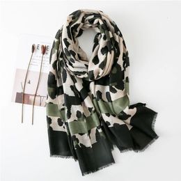 Autumn Winter Sexy Leopard Striped Fringes Viscose Shawl Scarf Women High Quality Neckerchief Foulards Muslim Hijab Sjaal 2010182916