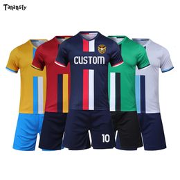 Men Kids Football Jersey Set Custom Sublimation Blanks Team Club Soccer Training Uniforms Summer Shirt Shorts Outfit Clothes 240312