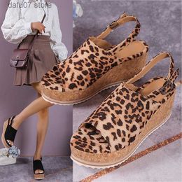 Sandals Large Leopard Pattern Slope Heel for Womens 2023 Summer New Rubber One line Buckle HighH240313
