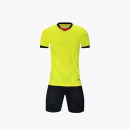 Quickdrying breathable shortsleeved football suit tshirt custom printed number team uniform quality jersey 240228