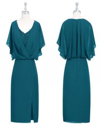 Turquoise Green Mother Of The Bride Dresses Elegant V Neck Appliques Sheath Knee Length Split Wedding Guest Dresses Mother Dresses8402167