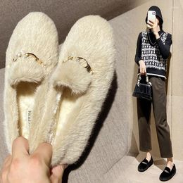 Casual Shoes Deisgner Winter Woman Round Toe Cosy Furry Loafers Crystal Metal Chains Flats Women Warm Cotton Moccasins