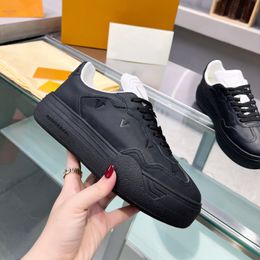 Designer Sneakers Oversized Casual Shoes White Black Leather Luxury Velvet Suede Womens Espadrilles Trainers man women Flats Lace Up Platform W509 01