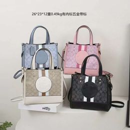 Shop Factory Wholesale 2024 New Koujia High Capacity Tote Bag Fashion One Shoulder Crossbody Womens Going Out