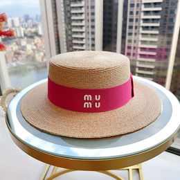 Lafite Grass Weaving Designer Bucket Hat Spring/Summer Trendy with Decorative Letter Logo Flat Top Small Top Hats Fashionable Beach Hat