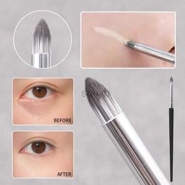 Makeup Brushes Pencil Tip Concealer Brush Eye Bag Circles Makeup Brush Cosmetic ldd240313