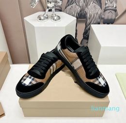 2024 Women Leather Vintage Sneaker Designer Lace Up Classic Lattice Shoes Outdoor Casual Shoes