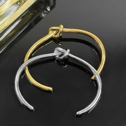 Cpn3 Designer Fashion Luxury Charm Bracelets New Celi Triumphal Arch Knot Gold Plated C-shaped Adjustable Opening Bracelet Versatile