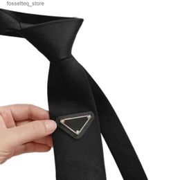 Neck Ties Fashion Mens tie Triangle necktie mens bolo luxury designer men teenager formal clothes mini ladies leather str Luxury black white neck 5AAAA L240313