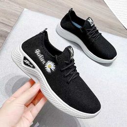 Walking Shoes Casual Shoes Women's Shoes Versatile in Spring and Autumn Breathable Flying Weaver Comfortable Casual Fashion for Women Sports Running Leisure