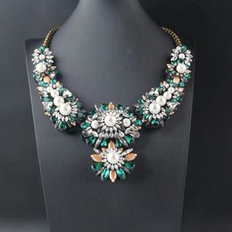 Colourful Fashion Wholesale Shourouk Choker Statement Necklace Pendant Fower Women 840 240311
