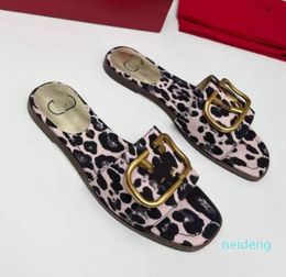 Spring Womens Slippers Sandales Flat Bottom Decorative Buckle Sandals Designer Slides Fashion leopard print Pattern Slipper