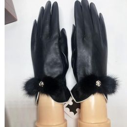 21SS Women winter Luxury Real Leather Gloves Designer Genuine Leathers glove soft warm Short sheepskin fleece inside Sexy drive Lo203J