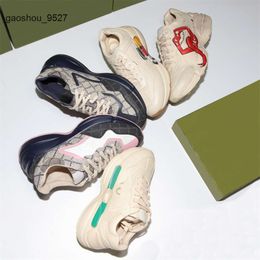 Ladies Gglies Schuhdesigner Sneakers Sneakersvi02 Rhyton Freizeitplattform Schuhe Beige Männer Dad Trainer Luxus -Chaussures