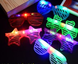 Glow Sunglass Chlidren Adults Christmas Halloween Shutter Shades LED Light Up Flashing Blink Glasses Sunglasses Party atmosphere P7783705