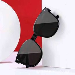 New 2024 Gm Women And Men With The Same Square Polarizer Tiktok Sunglasses For South Korea