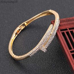 Bangle Womens Zircon rhinestone Bracelet high quality classic geometric nail design can open fashion accessoriesL2403