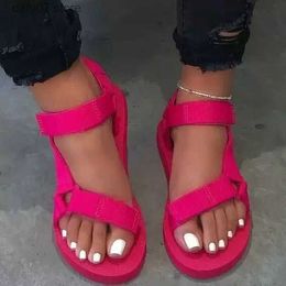 Sandalen Sommer-Sandalen in Übergröße, Feenstil, einzeilige Schnalle, freiliegender Zehenbereich, Damen mit flachem Boden, RomanH240313
