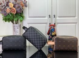 Women Makeup Bag Mirror Quality Locker Dopp Kit Luxury Clutch Bag Fashion Handbag Designer tote bag Men Purse Wallet