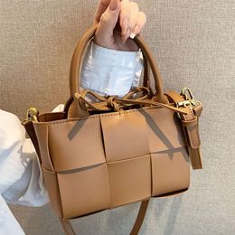 Discount Shops This Years Popular Small Handbag Womens 2024 New Fashionable Solid Color Patchwork Bag Casual Crossbody Bill of Lading Shoulder