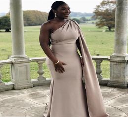 2021 Sexy Champagne Nude Mermaid Bridesmaid Dresses For Weddings With Cape African One Shoulder Plus Size Party Sweep Train Maid o9576817