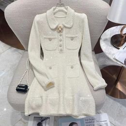 Elegant luxury small perfume knitted dress womens sequins pearl button fashion waist slim mini dress spring and summer new 240313