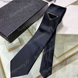 Neck Ties Fashion Woman Designer Tie Booties Designers Jacquard Party Wedding Business Dress Silk Tie P Letter Mens Neck Ties Woven Bow Black 5 Color L240313