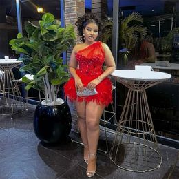 Sexy Red Short Prom Dress For Black Girls Beads Feathers Gonna Tail Formal Evening Dresses Vestidos De Gala