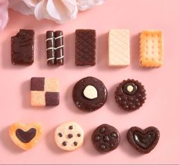 Miniatures 100pcs Resin Simulation Food Sweet Chocolate Cookie Flatback Cabochon Art Supply Decoration Charm Crafts Dollhouse Accessories