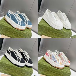 Designer High-quality Sneaker Canvas Tennis Shoes Luxury Fabric Trims thick-soled Boots Women Casual Shoes low-cut high top Letter