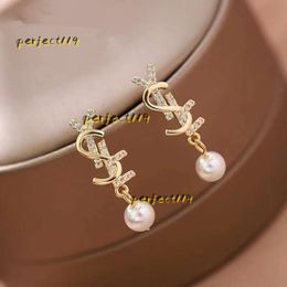 Stud Charm Diamond Set Pearl Letter Jewelry Titanium Steel Earrings Charm Designer For Women Stud Jewlery Love Hoop Gifts Woman Girl Sier Rose Gold Wholesale 2024