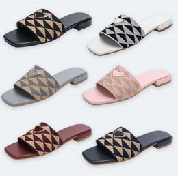 Designer Slides Women Embroidered Fabric Slippers Metallic Slide Sandals Luxury Letter P Sandal Triangle Chunky Heels Fashion Summer Beach Low Heel Fashion S23566