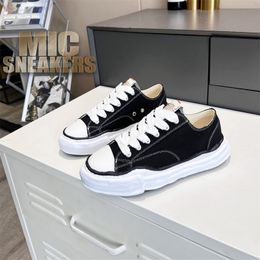 Sneaker MMY Maison Mihara Yasuhiro Shoes Classica Famous Designers Casual Sneakers Canvas Trainer Lace-up Massage Platform Shoe Trim Shaped Toe Mens Womens