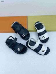 Classics baby Sandals Colour blocking letter print Kids Slippers Cost Price Size 26-35 Including box high quality Child shoes 24Mar